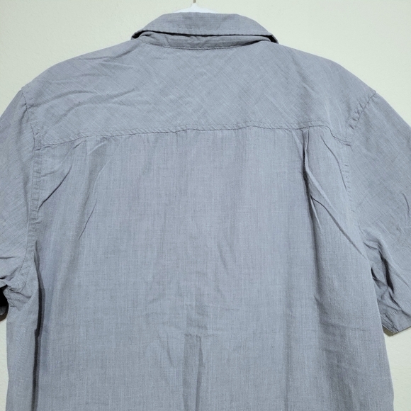 Travis Mathew Men's Button Up Shirt XL Gray Short Sleeve Cotton Poly Casual - Picture 4 of 10
